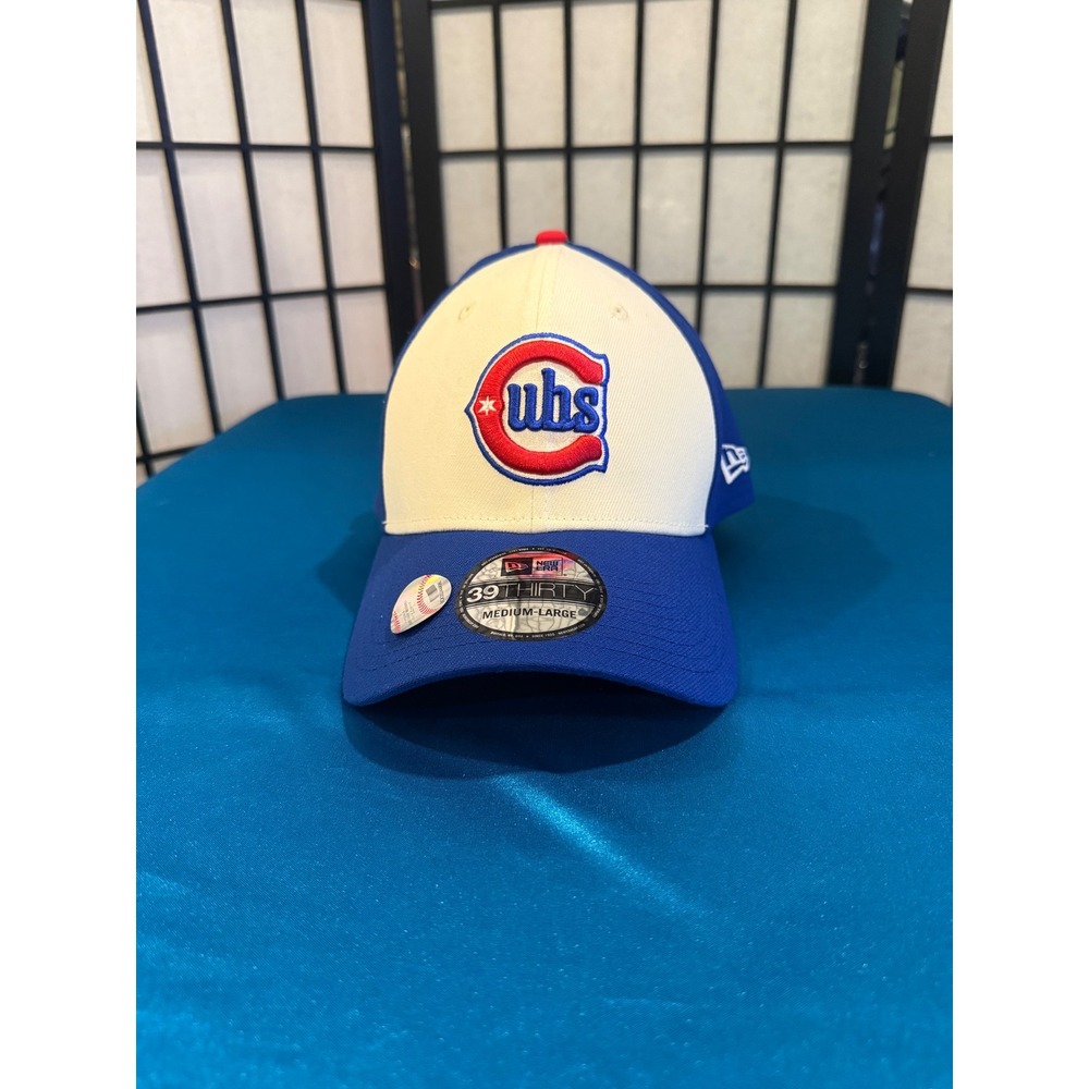 NWT New Era Chicago Cubs 39THIRTY Flex Hat M/L Blue Alternate Logo MLB